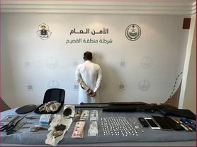 شرطة محافظة الرس تقبض على مادة الحشيش المخدر ومادة الإمفيتامين المخدر