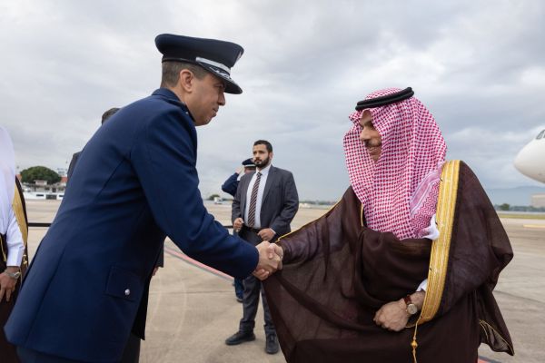 نيابةً عن سمو ولي العهد.. سمو وزير الخارجية يصل البرازيل للمشاركة في اجتماع قمة بريكس