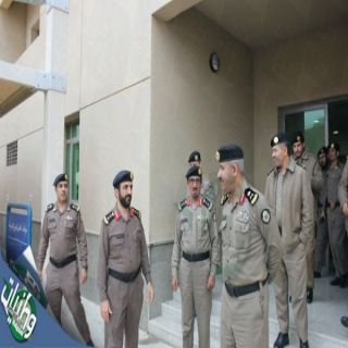 مديرشرطة عسير يتفقد المراكز الأمنية في جولته لمحافظة خميس مشيط وبيشة