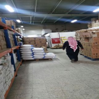 أمانة #عسير تُغلق 14 محل ومستودع ومصنع حلويات بابها