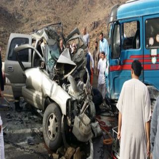 هلال عسير خمس وفيات واصابة بحادث مروري على طريق سبت العلاية #بيشة