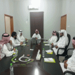 رئيس لجنة التنمية الإجتماعية بحي الموظفين بإبها يجتمع  بسكان الحي