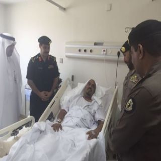 مُديرشرطة #مكة يزور الرقيب اول الزهراني عقب تعرضه لحادث دهس اثناء عمله