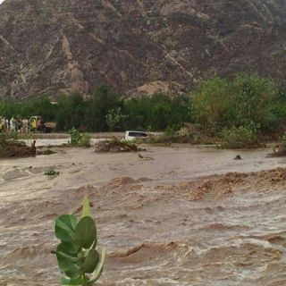 بلدية #بارق إلى متى وقرى وادي بقرة لأمطار تعزل قراها
