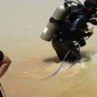 مدني #عسير ينتشل طفل "13" عاماً غرق بمستنقع مائي بأحد رفيدة