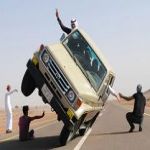 حائل - رويترز - تختار صورة عرض جريء قام به احد شباب حائل