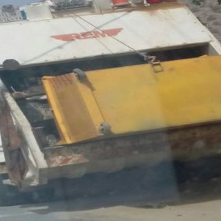 بلدية بارق ترفع النفايات من وادي بقرة في تجاوباً مع مانشرته "وطنيات"