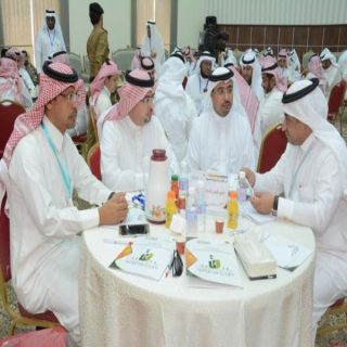 العمل والشئون الإجتماعية بـ #عسير " ينظمان ورشة عمل بعنوان " التنمية الإجتماعية التخصصية "