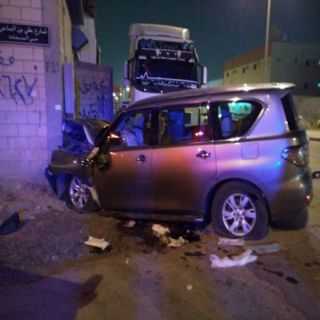(4) إصابات اثنتان منها حرجة بحادث تصادم خلف مستشفى السعادة بـ #الرياض