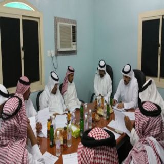 "الشهري" يجتمع بمُدراء المراكز الصحية بمحافظة #المجاردة