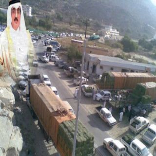 مُحافظ #بارق يوجه بمنع دخول الشاحنات إلى سوقي (جمعة أثرب وربوع العجمة)