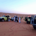 العثور على مواطن علقت سيارته بصحراء "عذفاء الجوف‎