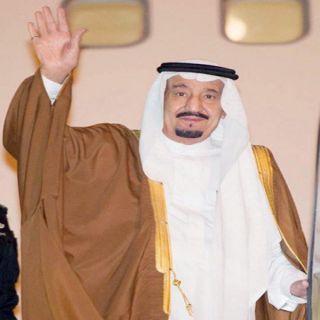 خادم الحرمين الشريفين يصل إلى الرياض قادماً من الكويت بعد جولة خليجية