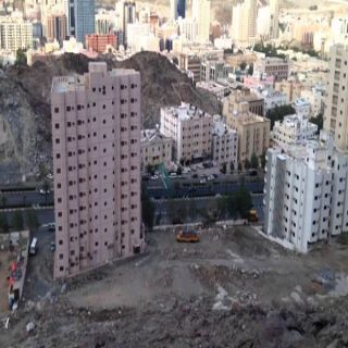 في #مكة مُشاجرة جماعية بالحجارة تُخلف وفاة آسيوي في حي كُدي