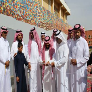 ​​مدرسة بـ #خميس_مشيط تحتضن أكبر جدارية في المملكة