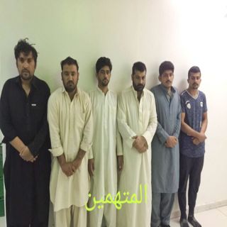 بالصور -شرطة #الرياض تطيح بـ (6)باكستانين تورطوا في جرائم سرقة