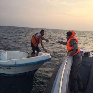حرس الحدود ينقذ قارب في عرض البحر من الغرق بمنطقة عسير