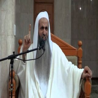 منع واستبعاد الشيخ الحواشي من امامة وخطابة الجامع الكبير بخميس مشيط