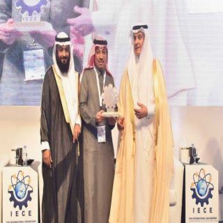وزير البيئة والمياه والزراعة يُكرم "السعودية للكهرباء" لرعايتها المؤتمر والمعرض الهندسي الدولي