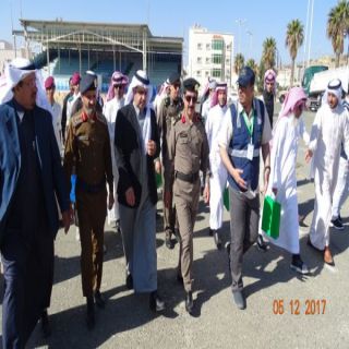محافظ #النماص يدشن مبادرة القطاع الصحي بالنماص في يوم التطوع العالمي