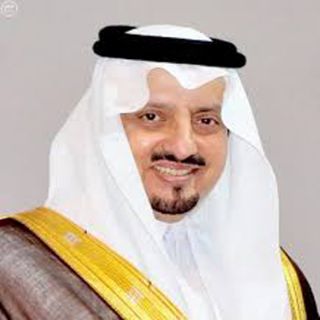 أمير عسير يهنئ الأمير محمد بن سلمان بتصدره قائمة أفضل شخصية لعام 2017