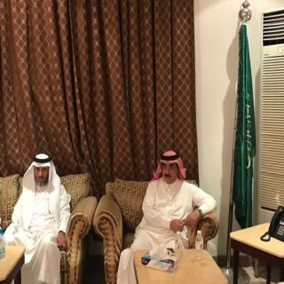 مُحافظ المجاردة وبحضور رؤساء المراكز يحتفون بزملائهم ويودعون الأخرين