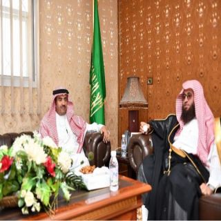 وكيل إمارة الباحة يزور فرع هية المنطقة ويقف على المعرض التوعوي