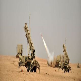قوات الدفاع الجوي تعترض صاروخ بالستي في سماء جازان .