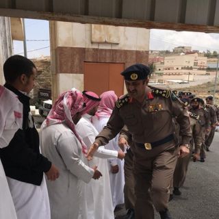 مُدير الدفاع المدني في #الباحة ينقل تعازي القيادة لذوي "البيصي"