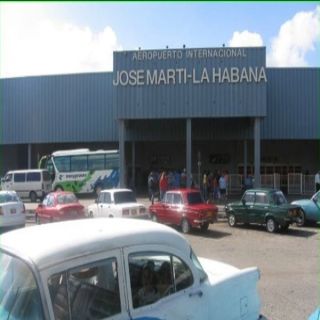 السلطات الكوبية تعلن عن تحطم طائرة ركب اثناء اقلاعها من مطار هافانا