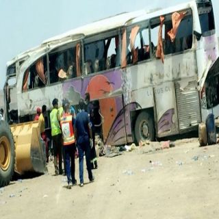 حادث حافلة بطرق #القصيم #المدينة يستنفر فرق الهلال الأحمر