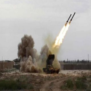 قوات الدفاع الجوي الملكي السعودي تعترض صاروخا باليستيا أطلقته المليشيا الحوثية في سماء نجران