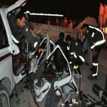 "عرعر" مدني عرعر ينقذ قائد مركبة ومرافقة بعد تعرضهما لحادث مروري بعرعر (صور)