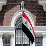 أمريكا توقف أنشطة السفارة والقنصليات السورية وتطلب من الدبلوماسيين المغادرة