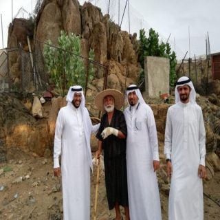 رئيس بلدي #بارق يتفقد إحتياجات قرية آل هميل بجبل أثرب