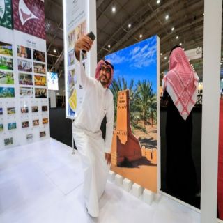 الصور السياحية والاكلات الشعبية -تغري زوار جناح القصيم في ملتقى الوان السعودية