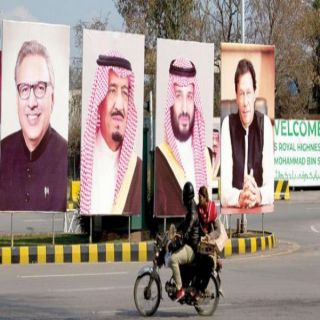 طرقات #باكستان تكتسي بصور القيادة قُبيل زيارة سمو ولي العهد