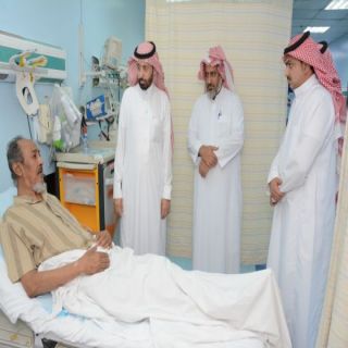 محافظ #محايل المكلف يزور منومي مستشفى المحافظة العام