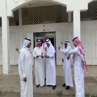 أمين عسير والمجلس البلدي يفاجئون مقاهي الشيشة بجولة تفقدية