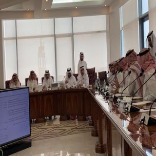 تأهيل محطات الوقود على طاولة الدكتور "الحميدي" أمين عسير
