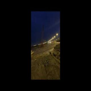 فيديو - السيول تُغرق معدات مقاول مشروع محايل - السعيدة