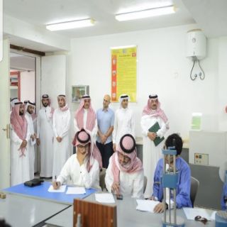 سمو أمير عسير يتفقد كُلية الهندسة #بجامعة_الملك_خالد