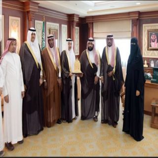 سمو الأمير محمد بن عبدالعزيز يستقبل مدير #جامعة_جازان