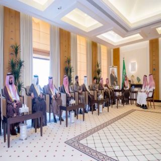 نائب أمير منطقة القصيم يلتقي مدراء الجهات الحكومية والأمنية بالمنطقة