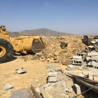 بلدية #المجاردة ولجنة التعديات تُزيل تعديات على اراض حكومية بمركز عبس