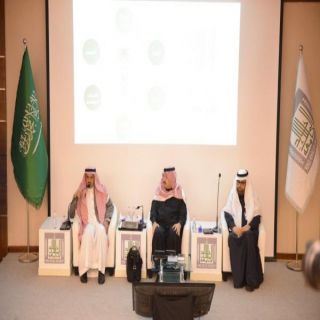 أمير عسير يلتقي منسوبي ومنسوبات كلية الطب بـ #جامعة_الملك_خالد