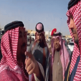 فيديو - سمو أمير الشمالية يُلبي دعوة مواطن لزيارته لمنزله في #رفحاء