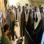 عسير- رئيس مركز بللسمر يزور جناح التوعية الصحية‎