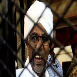 وفد المحكمة الجنائية الدولية يصل #السودان لبحث تسليم مطلوبين من بينهم "البشير"