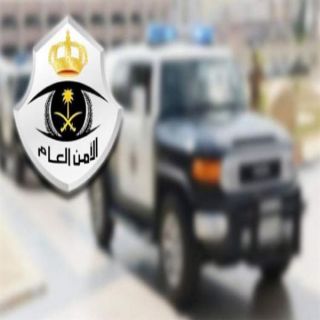 القبض على قائد مركبة ومواطنان وإمرأتان  بعد محاولة فراره بأحد أحياء أبها